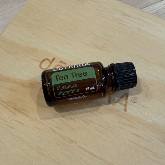 dōTerra Tea Tree Melaleuca Essential Oil 15mL - Picture 3 of 7